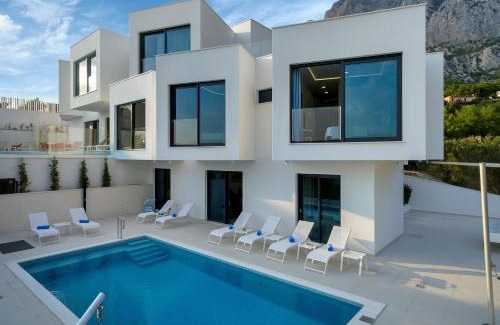Veliko Brdo Villa | Villa LeDjaDe