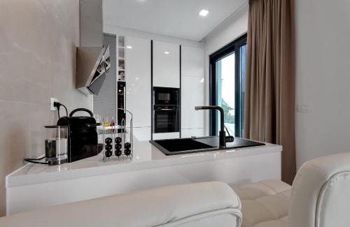Veliko Brdo Villa | Villa LeDjaDe