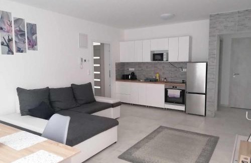 Gyenesdias House | Villa Leona