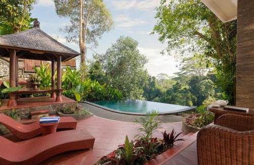 Melayang Villa | Villa Leona Valley View by Nakula