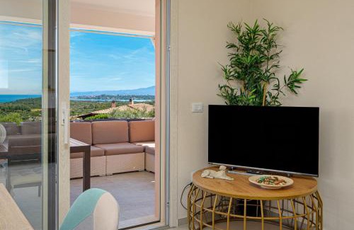 San Teodoro Villa | Villa Leone con piscina privata