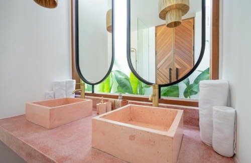 Cepaka Villa | Villa Localita Rosa - Hidden Gem 3BR Designer Villa Infinity Pool Views