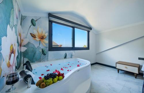 Oludeniz Villa | Villa Lotus/Ölüdeniz Isıtmalı kapalı havuzlu