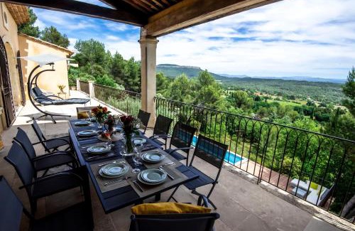 Le Tholonet Apartment | Villa lumineuse avec piscine clim 1ere étage vue panoramique 10min Aix-en-Provence