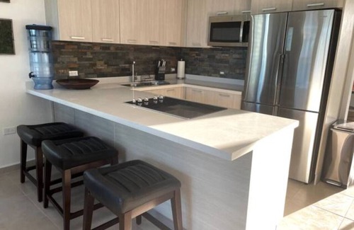 Bajura House | Villa Luna at Marbela Casa de Playa