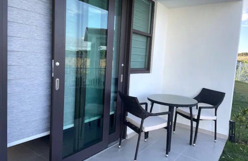 Bajura House | Villa Luna at Marbela Casa de Playa