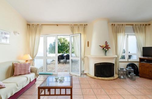 Praia da Luz Villa | Villa Luz Bay w Private Pool