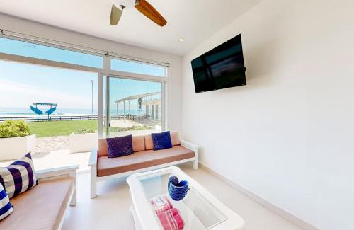 La Paloma Villa | Villa Magenta 47 - Playa Arcangel