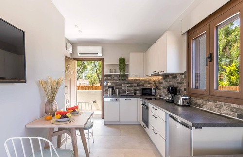 Khartata Villa | Villa Maira Azalea by Villa Plus