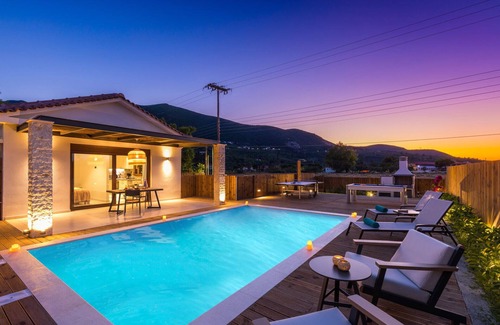 Khartata Villa | Villa Maira Azalea by Villa Plus