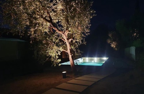 Albisano Apartment | Villa Malù - APT Amalia - Piscina e vista lago