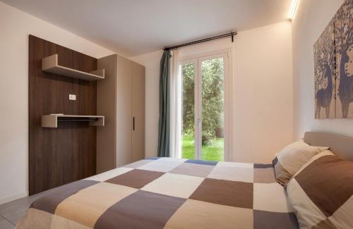 Cisano Apartment | Villa Manzoni Apt 3