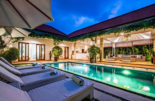 Drupadi Villa | Villa Martini in the heart of Seminyak