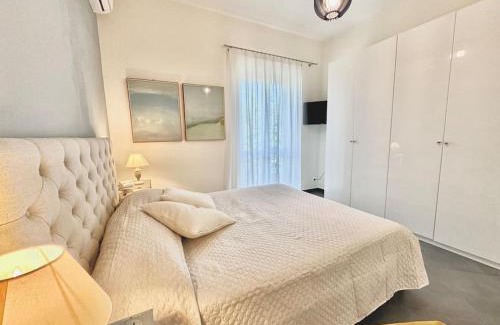 Forte dei Marmi Villa | Villa Matteotti Garden Lux 200mt by the sea