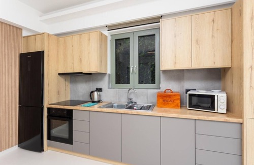 Maroulas Villa | Villa Michalis - Two Bedroom Villa, Sleeps 6