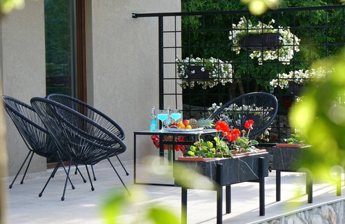 Trn Villa | Villa Mihaela - Villa with Swimming Pool