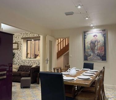 Boursault House | Villa Mirroir en Champagne, jusque 10 voyageurs