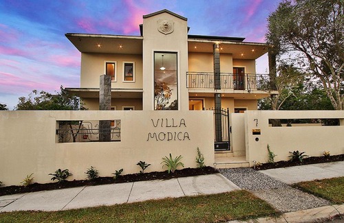 Ipswich Villa | Villa Modica