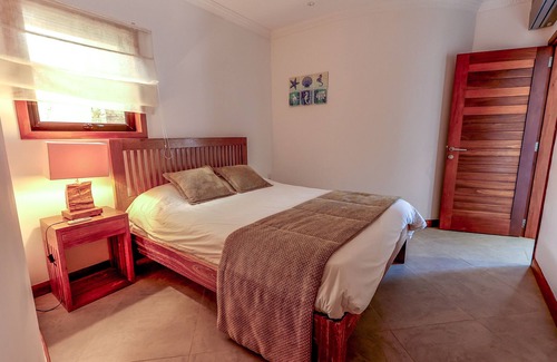 Camp Bestel Villa | Villa Mon Île la Flamboyante Tranquil Villa with Private Pool