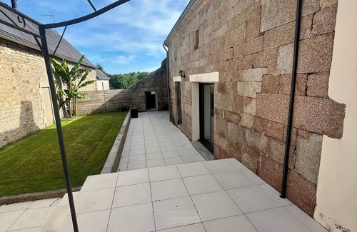 Baud House | Villa Monica