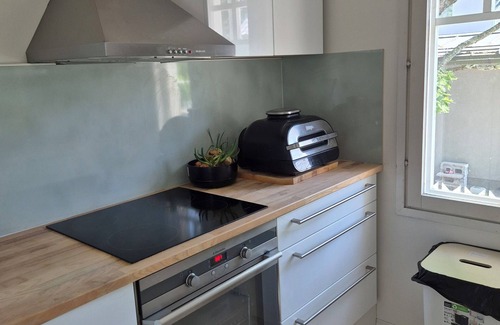 Koillinen District House | Villa Mosahiisi Charming Poolside Getaway