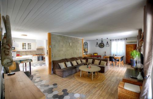 Neoules Villa | Villa Néoulaise 12 couchages