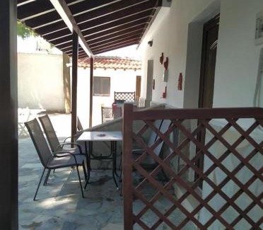 Koukounaries Apartment | Villa Nikos Koukounaries