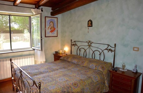 Mascalucia House | Villa Ninfea - villa on the slopes of Etna with big garden and pool