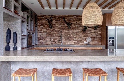 Batu Bolong Villa | Villa Nonnavana