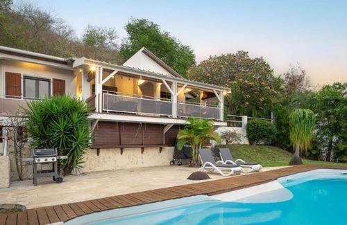La Possession Villa | Villa Oasis
