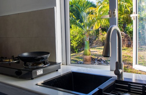 Coromandel Bed & Breakfast | Villa Océan at Gravier Rodrigues B&B
