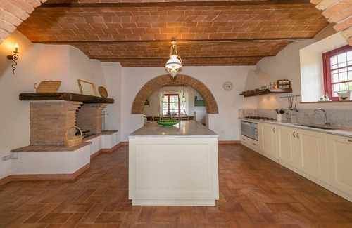 Montecatini Val di Cecina Villa | Villa 'Paganini' with Private Pool, Private Terrace and Wi-Fi