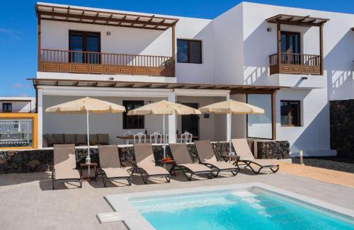 Tinajo House | Villa Palmera La Vegueta Villas