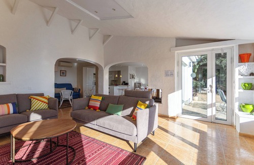Tossa de Mar Villa | Villa 'Palmera' with Wi-Fi