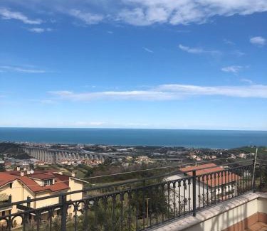 Mosciano Sant'Angelo Apartment | Villa Paradiso