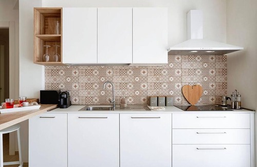 Modica Apartment | Villa Paradiso with private pool, BBQ area, huge garden and free parking