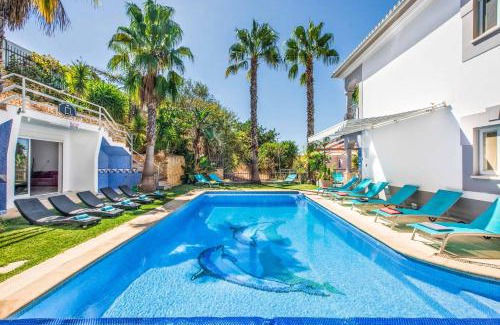 Patroves Villa | Villa Paris