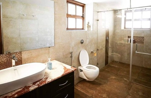 Candolim House | Villa Park - Private Pool Villa,5 Bedroom