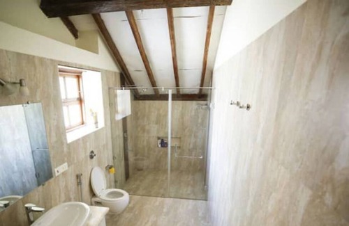 Candolim House | Villa Park - Private Pool Villa,5 Bedroom