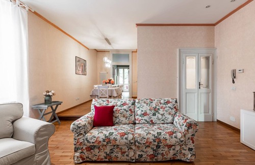 Albese con Cassano Apartment | Villa Pellegrini Sormani - Casa Elisabeth