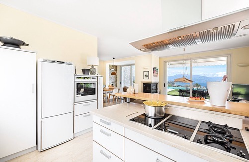Lonato del Garda Villa | Villa Perla by Wonderful Italy