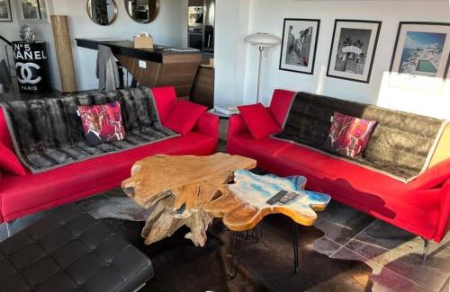 Cavalaire-sur-Mer Villa | VILLA PERLA SAINT-TROPEZ CAVALAIRE sur MER, 3-5 chambres, vue mer, piscine chauffée avril à octobre