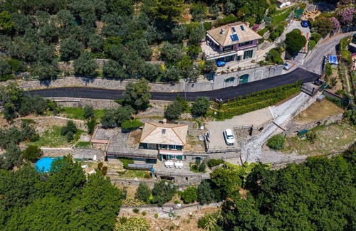 Recco Villa | Villa Pia in Recco with 20 beds and swimming pool