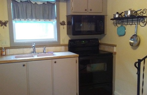 Fairhope House | Villa Piccolo,1BR, 1BA, smoke/vape free, pet/animal free, adult only, sleeps 2