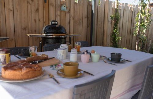 Ares Bed & Breakfast | VILLA PIERARTLOU
