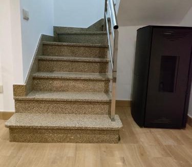 Cee House | Villa Piomincha