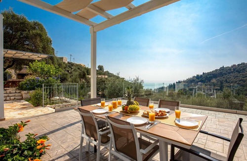 Gimari Villa | Villa Rana - Three Bedroom Villa, Sleeps 6