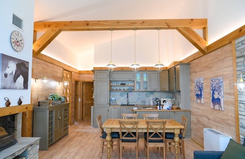 Razlog Ski Chalet | Villa Raphael with Sauna near Pirin Golf Resort