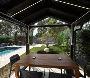 Qerek House | Villa REJA Hamallaj