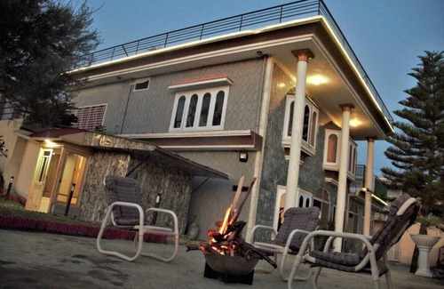 Khokhar Maira Villa | Villa Republika Central